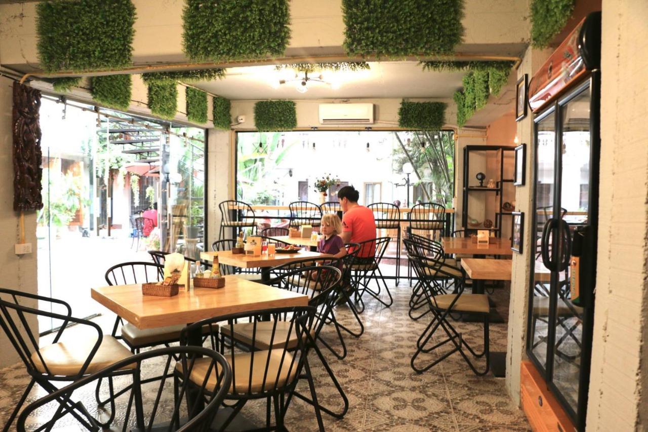 Mali Namphu Hotel Vientiane Bagian luar foto
