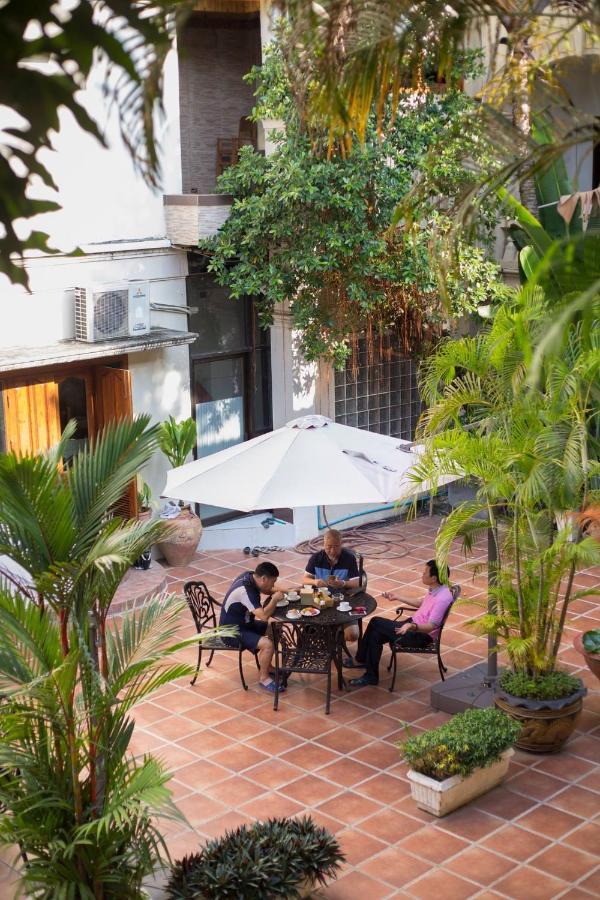 Mali Namphu Hotel Vientiane Bagian luar foto
