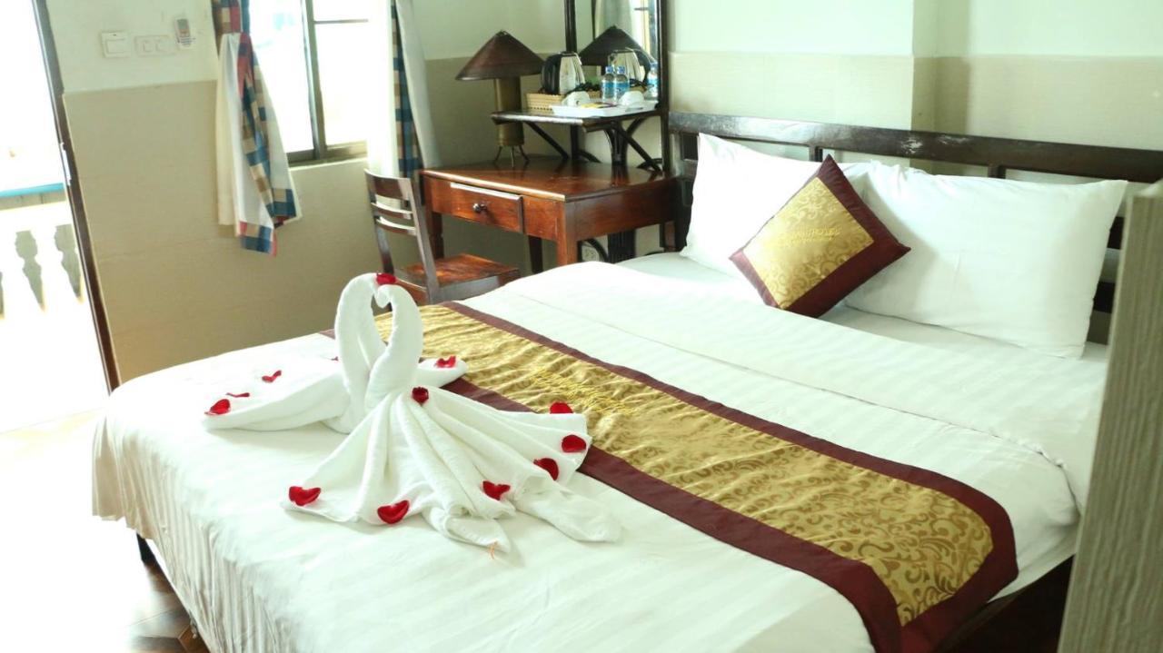 Mali Namphu Hotel Vientiane Bagian luar foto