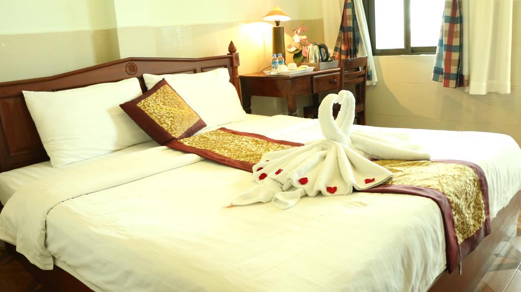 Mali Namphu Hotel Vientiane Bagian luar foto